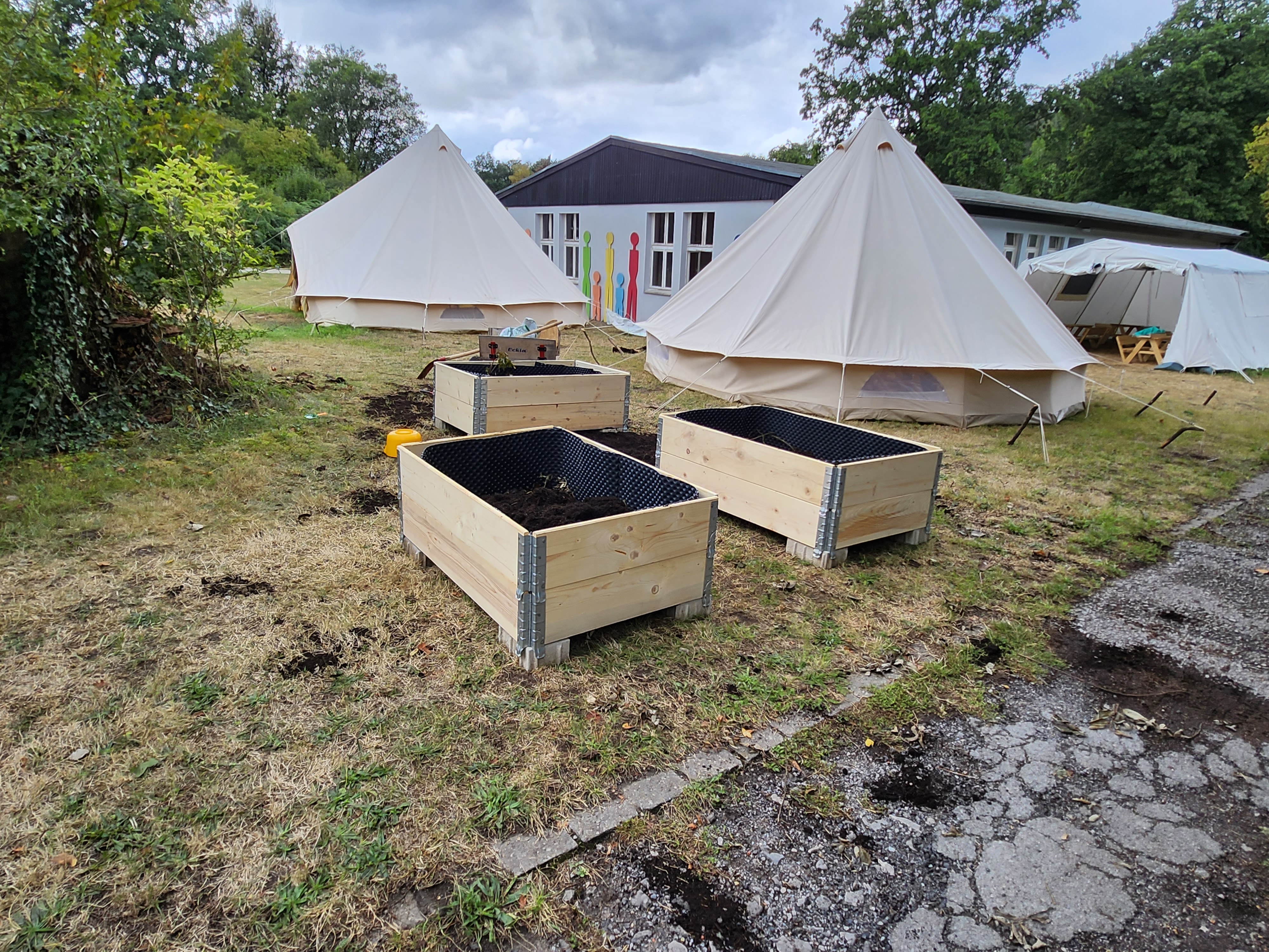 building flower high beds